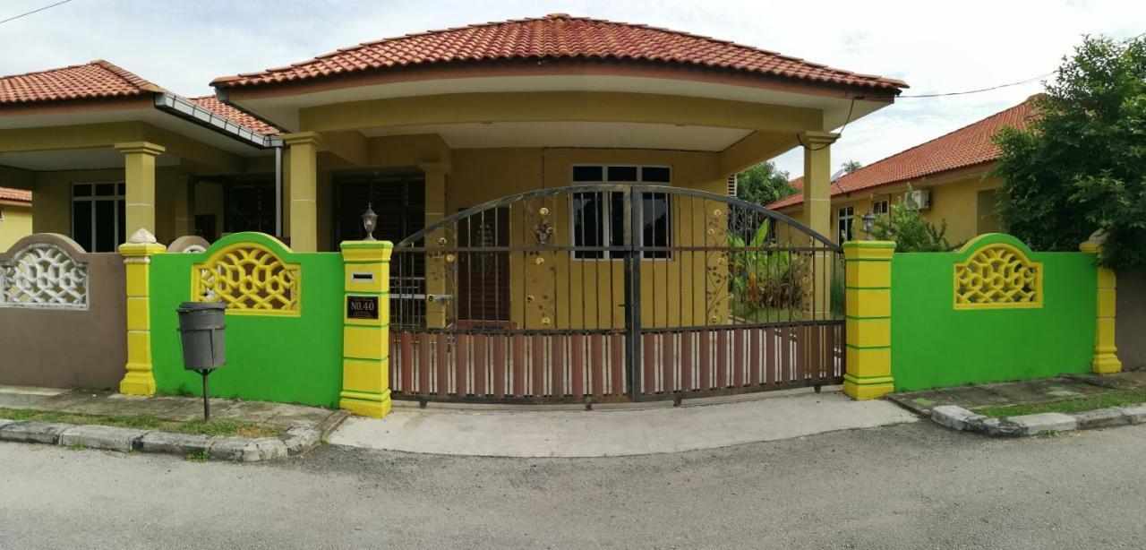 Assyifa Homestay Dungun Exteriér fotografie